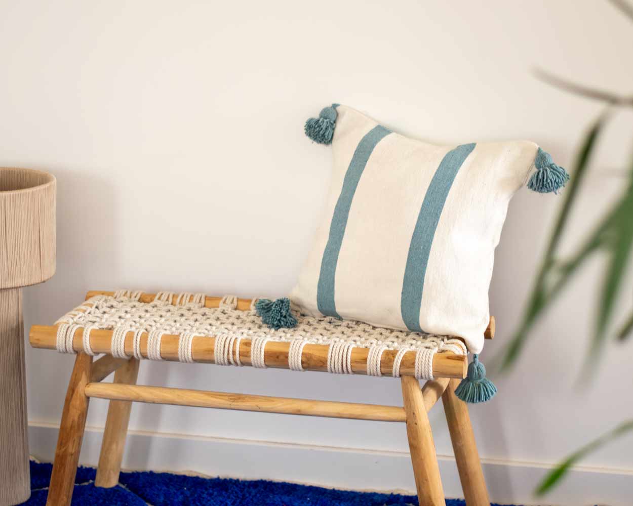 Housse de coussin rayée bleu ciel 2